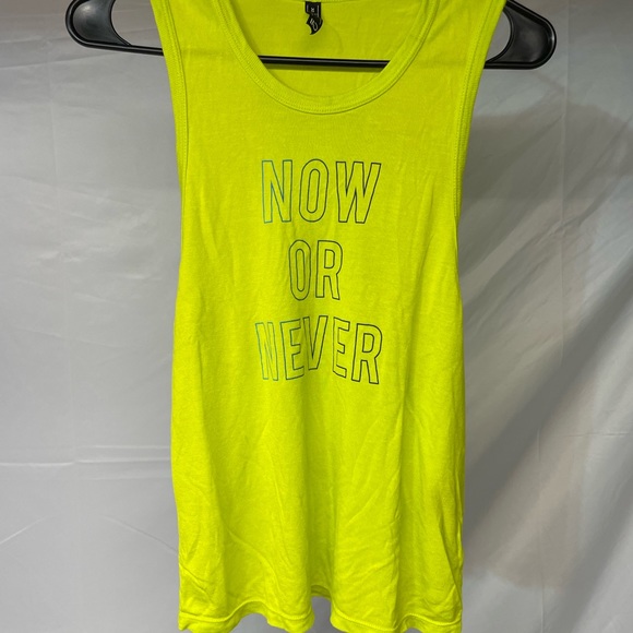 Women’s XS/S Atheltic Bundle (7 pieces- Lucy, Reebok, Nike & more included) - Picture 6 of 9